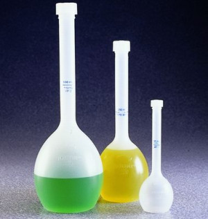 Nalgene™ Polypropylene Volumetric Flasks with Screw Cap