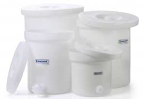 Polly-Crock Plastic Tanks with Lids