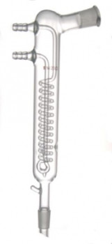 Coil-Type Reflux Condenser with Two Upper Hose Barbs and Angled Outer Joint