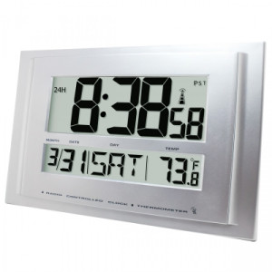 Traceable® Digital Radio Atomic Wall Clock